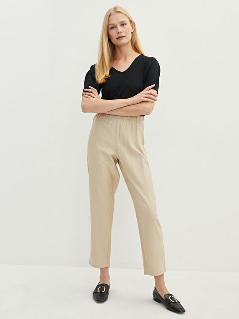 LCWAIKIKI Classic Elastic Waist Comfortable Fit Straight Pocket Women's Trousers Detailed - S26245Z8-GL4