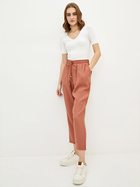 LCWAIKIKI Classic Elastic Waist Comfortable Fit Straight Pocket Women's Trousers Detailed - S27493Z8-H9G