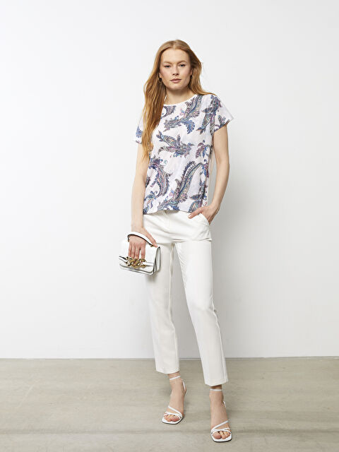 LCWAIKIKI Classic T-shirt à manches courtes à motifs avec col rond pour Femmes - S2AK96Z8-F9C