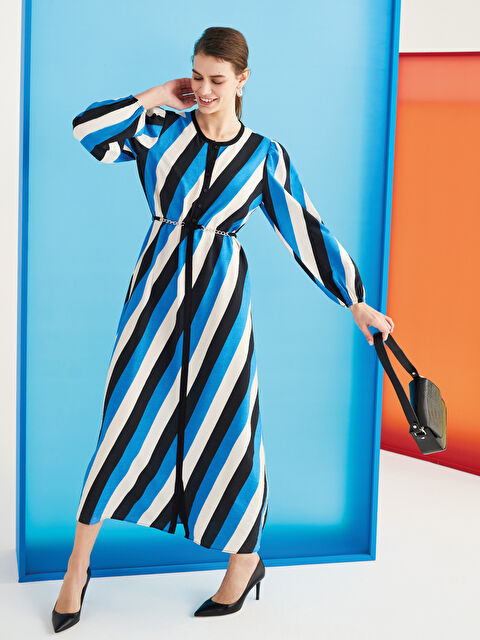 LCWAIKIKI Classic Bisiklet Yaka Renk Bloklu Uzun Kollu Kadın Elbise