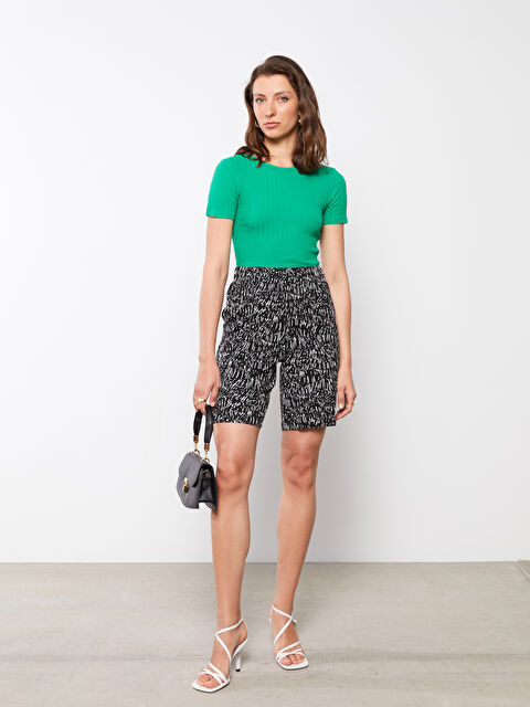 LCWAIKIKI Basic Beli Lastikli Desenli Kadın Şort