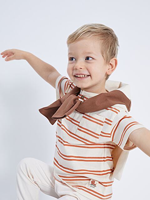 LCW baby Bisiklet Yaka Kısa Kollu Çizgili Erkek Bebek Tişört - S2FJ63Z1-LFC