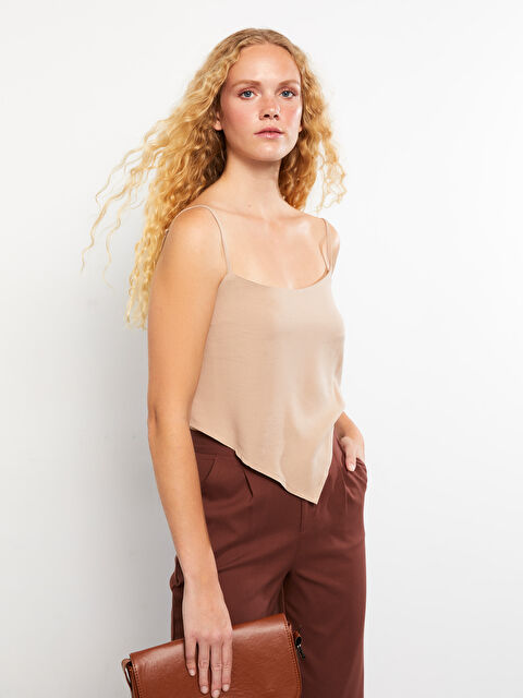 LCW Vision U Yaka Düz Askılı Kadın Bluz