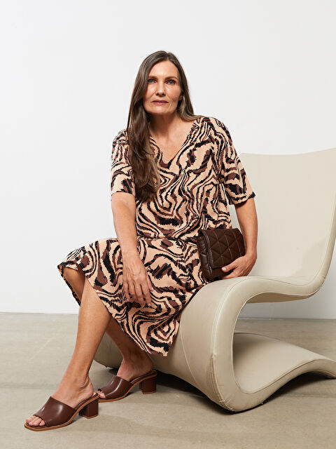 LCW Grace V-Neck Patterned Short Sleeve A-Line Viscose Women's Dress - S2G030Z8-LQY