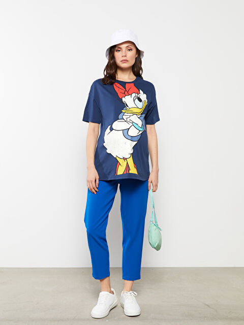 LCWAIKIKI Maternity Bisiklet Yaka Daisy Duck Baskılı Kısa Kollu Pamuklu Hamile Tişört - S2G559Z8-HSD