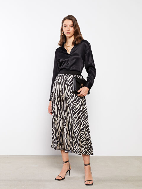 LCWAIKIKI Classic Beli Lastikli Desenli A Kesim Kadın Pileli Etek