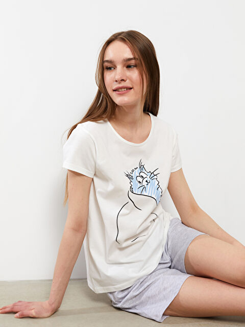 LCW Young Bisiklet Yaka Baskılı Kısa Kollu Pamuklu Kadın Pijama Takımı - S2HR63Z8-CT3