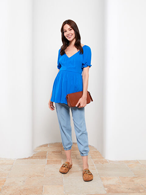 LCWAIKIKI Maternity Blouse de maternité froissée à manches courtes et encolure en V - S2IV83Z8-HGU
