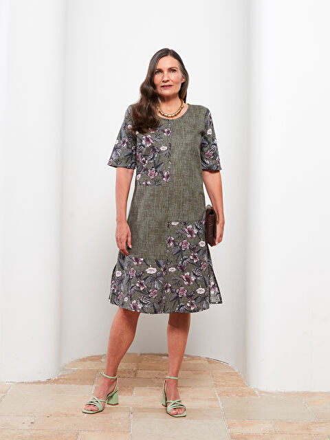 LCW Grace Bisiklet Yaka Çiçekli Kısa Kollu A Kesim Poplin Kadın Elbise - S2JP99Z8-LRR