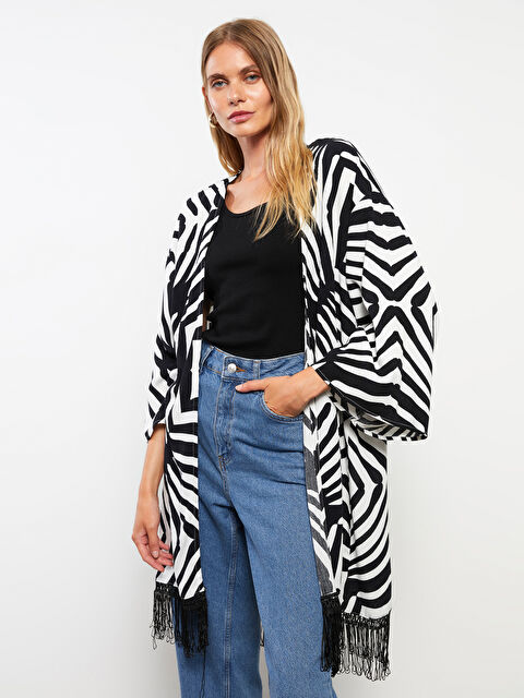 LCWAIKIKI Classic Şal Yaka Desenli Uzun Kollu Krinkle Kadın Kimono - S2KN01Z8-LQJ