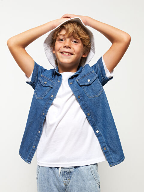 LCW ECO قميص دنيم أساسي كم قصير للأولاد - S2L342Z4-507