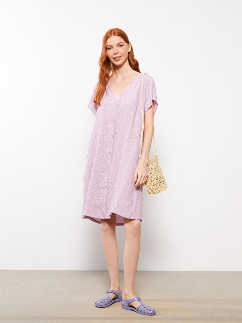 LCW DREAM V Yaka Çiçekli Kısa Kollu Viskon Kadın Plaj Elbisesi - S2LT64Z8-LT4