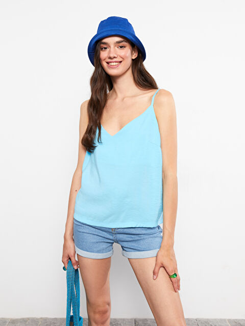 LCW Vision V Yaka Düz Askılı Kadın Bluz