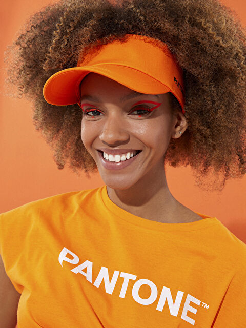 Pantone Baskılı Kadın Vizör Şapka