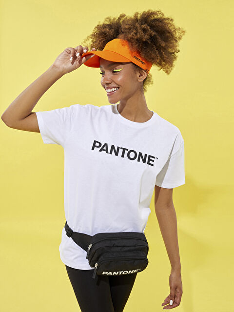 Pantone Bisiklet Yaka Baskılı Kısa Kollu Pamuklu Kadın Tişört - S2ML90Z8-1BQ