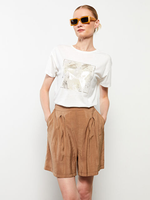 LCWAIKIKI Classic Kadın Beli Lastikli Rahat Kalıp Düz Şort