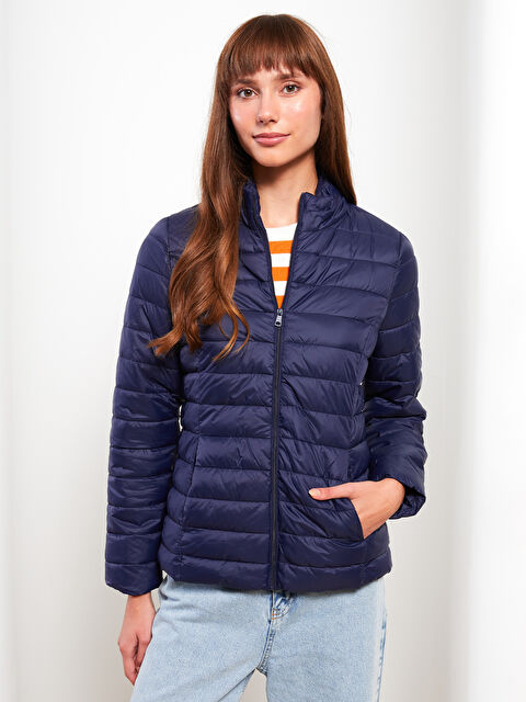 LCWAIKIKI Classic Dik Yaka Düz Uzun Kollu Kadın Şişme Mont - W20177Z8-S4G