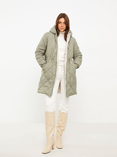 LCWAIKIKI Classic Hooded Quilted Women's Puffer Coat - W21654Z8-QTA