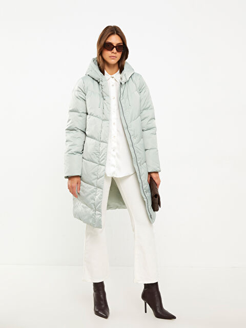 LCWAIKIKI Classic معطف منفوخ نسائي سادة بقبّ - W21673Z8-R5J