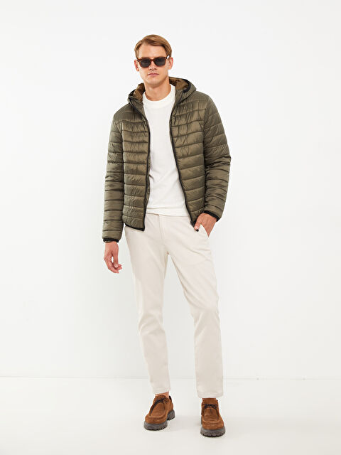 LCWAIKIKI Classic Standart Kalıp Kapüşonlu Erkek Şişme Mont - W21780Z8-HCZ