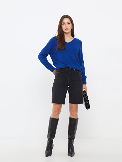 LCWAIKIKI Basic V Yaka Kendinden Desenli Uzun Kollu Kadın Triko Kazak - W23103Z8-L9A