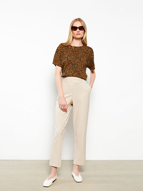 LCWAIKIKI Basic Kadın Beli Lastikli Rahat Kalıp Düz Pantolon - W24282Z8-FFG