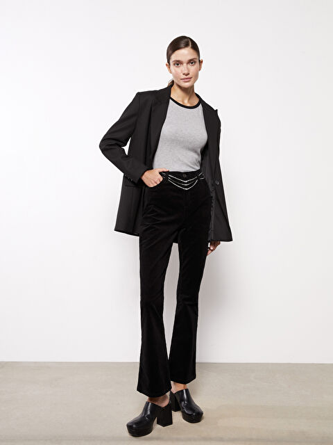 LCWAIKIKI Basic Normal Bel Dar Fit Düz Kadife Kadın Pantolon - W25953Z8-CVL