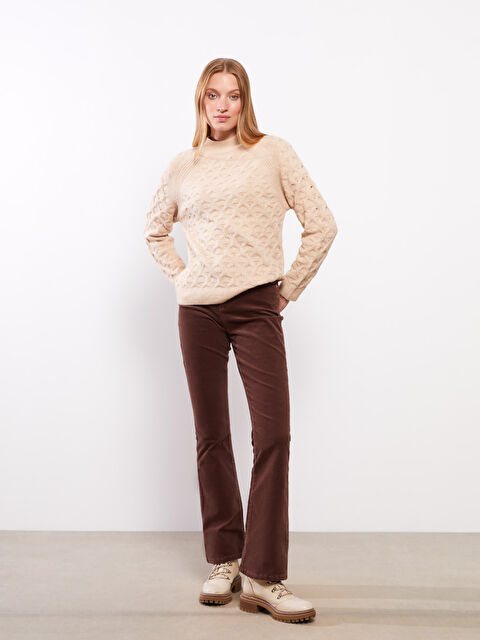 LCWAIKIKI Basic Normal Bel Dar Fit Düz Kadife Kadın Pantolon - W25953Z8-S4N