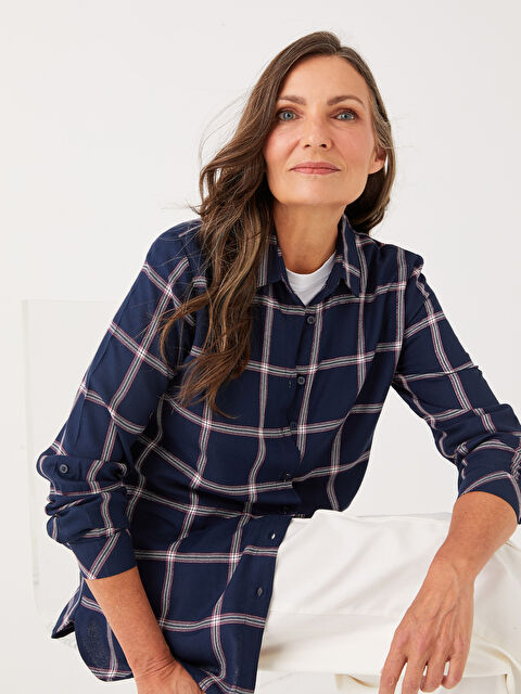 LCW Grace Buttoned Plaid Long Sleeve Gabardine Women's Shirt - W26263Z8-LN6