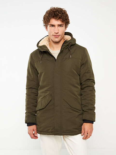 LCW Casual Haki Standart Kalıp Kapüşonlu Erkek Parka - W27662Z8