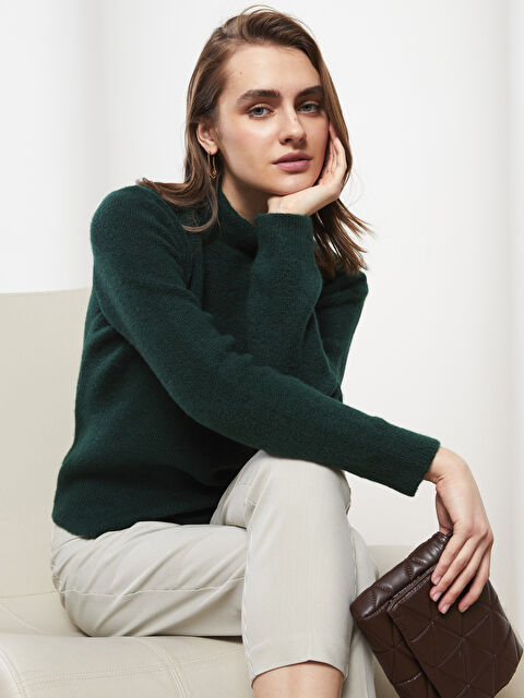 LCW Vision Свитер из трикотажа с полуводолазкой для женщин - W28610Z8-CS4