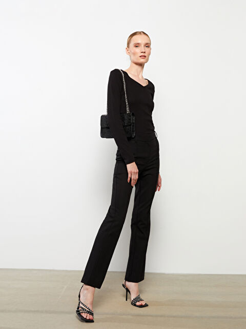 LCWAIKIKI Basic پانتۆڵ باریک فیت سادە بۆ ژنان - W29285Z8-CVL