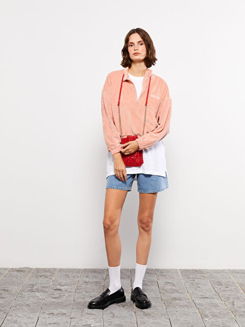 LCW Vision Dik Yaka Nakışlı Uzun Kollu Kadife Kadın Sweatshirt - W2AB56Z8-FLK