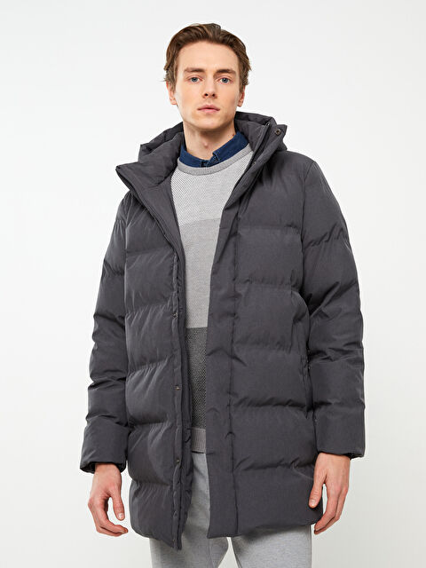 LCWAIKIKI Classic Standart Kalıp Kapüşonlu Erkek Şişme Mont - W2AR78Z8-L8N