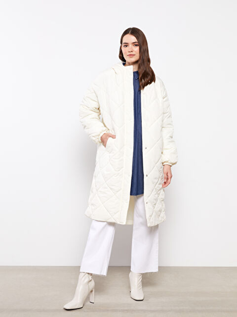 LCW Modest Kapüşonlu Kapitone Desenli Uzun Kollu Kadın Şişme Mont - W2BM42Z8-S23