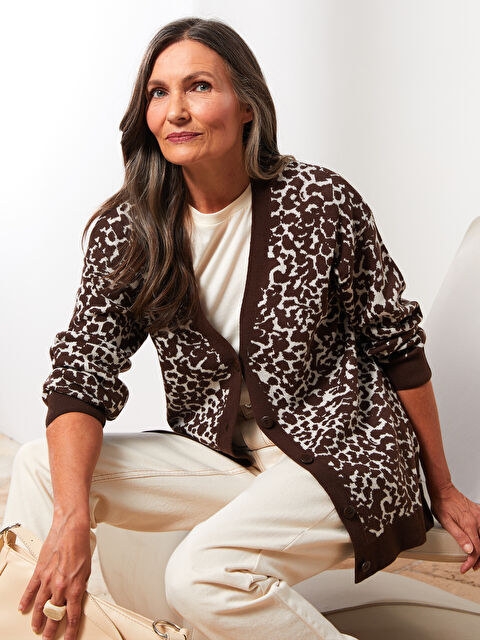 LCW Grace V Yaka Desenli Kadın Triko Hırka - W2CA96Z8-MJD