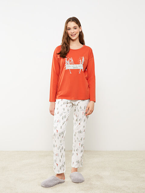 LCW DREAM Bisiklet Yaka Yılbaşı Temalı Kadın Pijama Takımı - W2CT56Z8-LRA