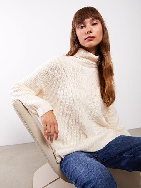 LCWAIKIKI Basic Balıkçı Yaka Kendinden Desenli Uzun Kollu Kadın Triko Kazak - W2DN84Z8-L8Q