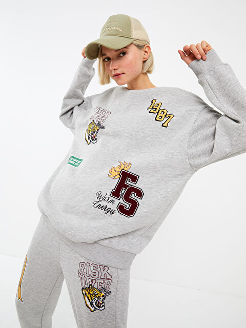 LCW Vision Bisiklet Yaka Baskılı Kadın Kalın Sweatshirt - W2DY04Z8-CY9