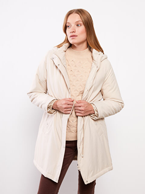 LCW Grace Kadın Kapüşonlu Düz Parka - W2DY24Z8-SQV