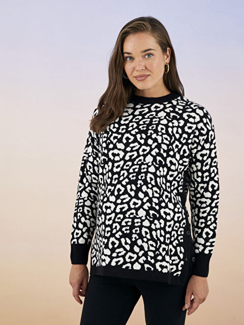 LCWAIKIKI Maternity Bisiklet Yaka Desenli Uzun Kollu Emzirme Özellikli Hamile Triko Kazak - W2FC58Z8-CVL