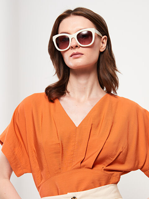 LCW Vision V Yaka Düz Kısa Kollu Kadın Bluz - W2FU02Z8-GU7