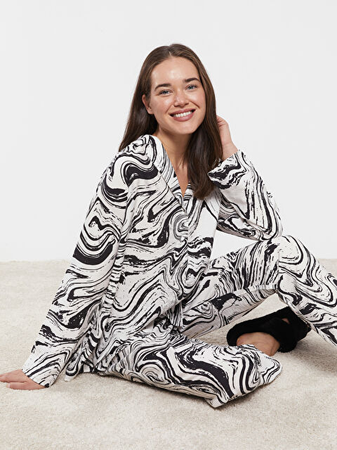 LCW DREAM Gömlek Yaka Desenli Kadın Pijama Takımı - W2GS62Z8-LU7
