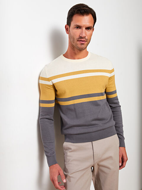 LCWAIKIKI Classic Мужской трикотажный свитер с круглым вырезом и длинными рукавами с цветовыми блоками - W2HQ29Z8-FGK