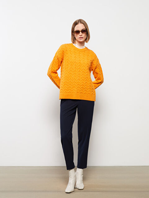 LCWAIKIKI Basic Bisiklet Yaka Kendinden Desenli Uzun Kollu Kadın Triko Kazak - W2HR60Z8-LBN