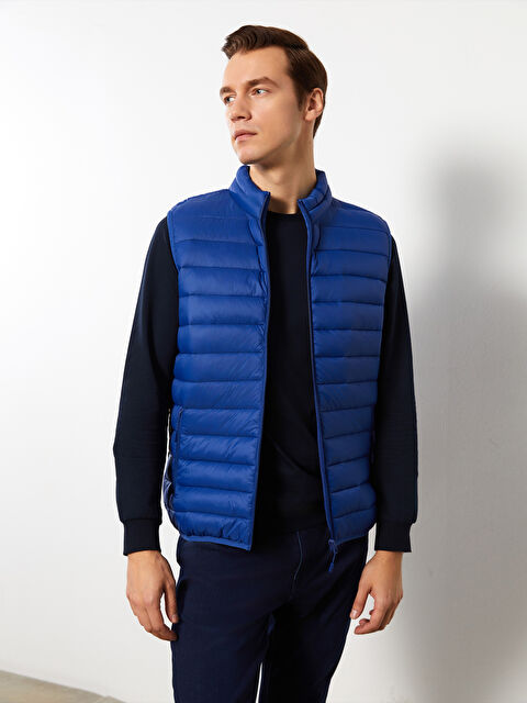 LCWAIKIKI Classic Standart Kalıp Dik Yaka Erkek Şişme Yelek