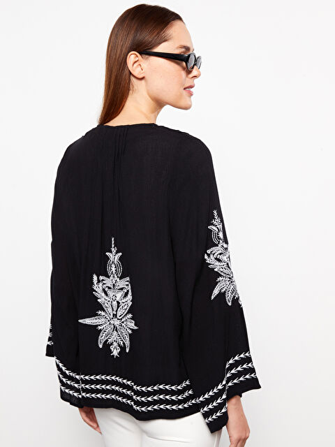 LCW Modest Kimono Surdimensionné à Manches Longues Brodé avec Col Châle pour Femmes - S31696Z8-RQL