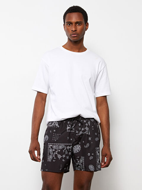 LCW Casual Kısa Boy Desenli Erkek Deniz Şortu - S37693Z8-LQJ