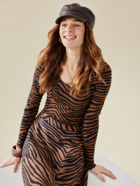 LCWAIKIKI Classic Crew Neck Patterned Long Sleeve Women's T-Shirt - S38366Z8-LQB