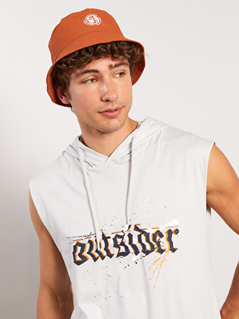 XSIDE تيشيرت بدون أكمام مطبوع بكابوش للرجال - S39721Z8-RRX